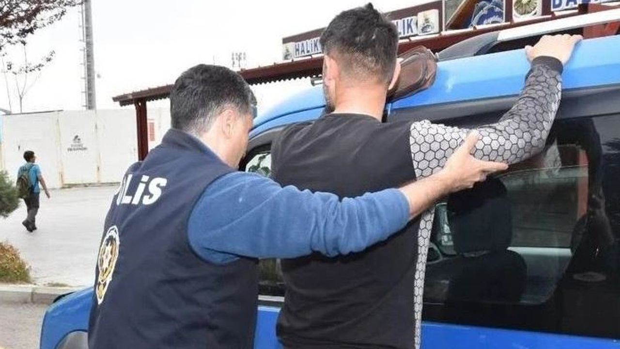 Aranan 15 kişi yakalandı,  3 kayıp şahıs ise bulundu