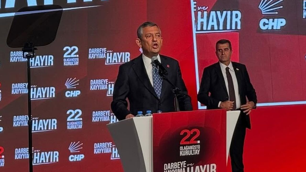 Özgür Özel yeniden  CHP Genel Başkanı