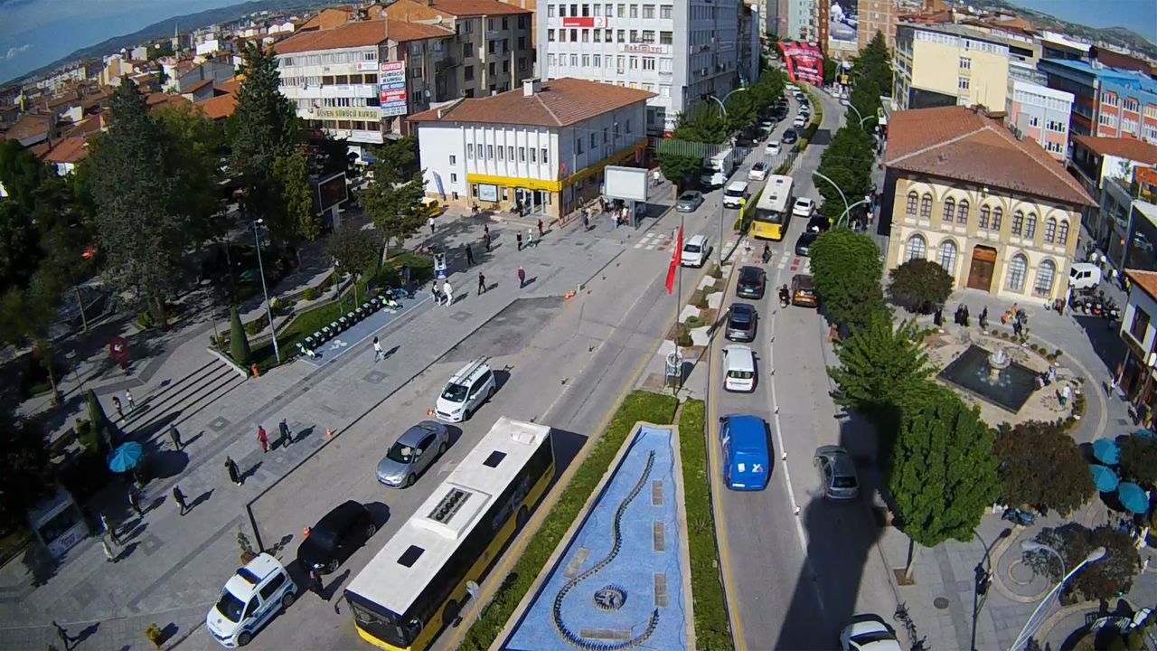 Emniyet'ten duyuru: Gazi Caddesi trafiğe kapatılacak