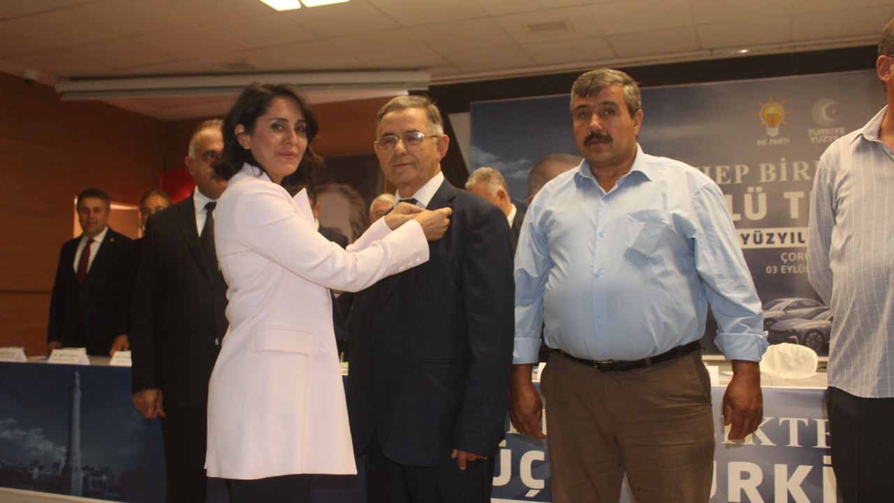Yeniden Refah’ta şok istifalar! AK Parti'ye katıldılar