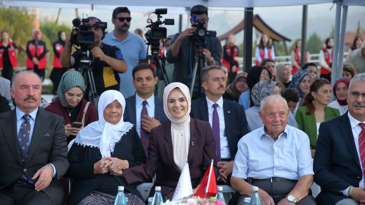 Çorum'da Huzurevi açılışında konuşan Bakan Göktaş: “Yaşlılarımızı toplumun güçlü aktörleri yapacağız”