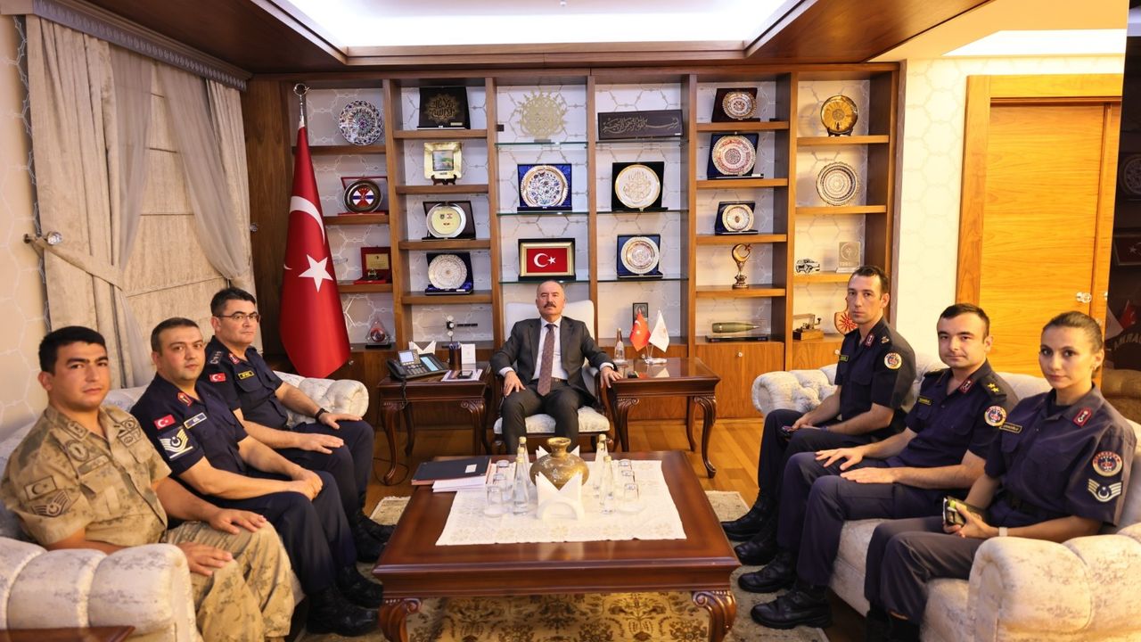 Vali Çalgan’dan Jandarma personeline tebrik
