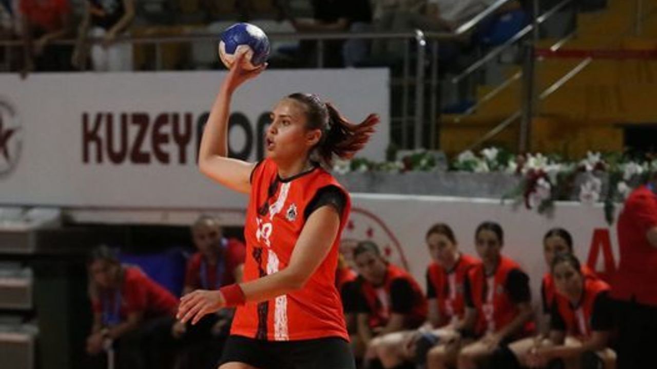 Çorumlu hentbolcu Göztepe’de