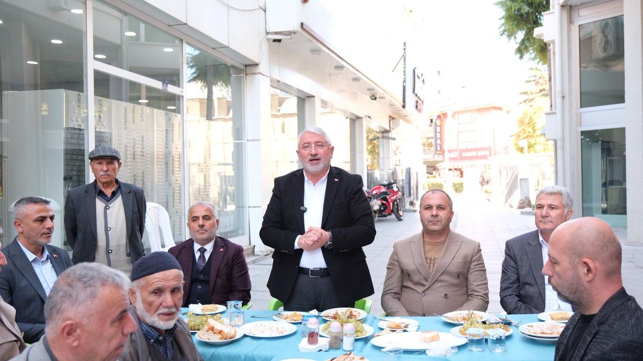 Aşgın'a teşekkür yemeği