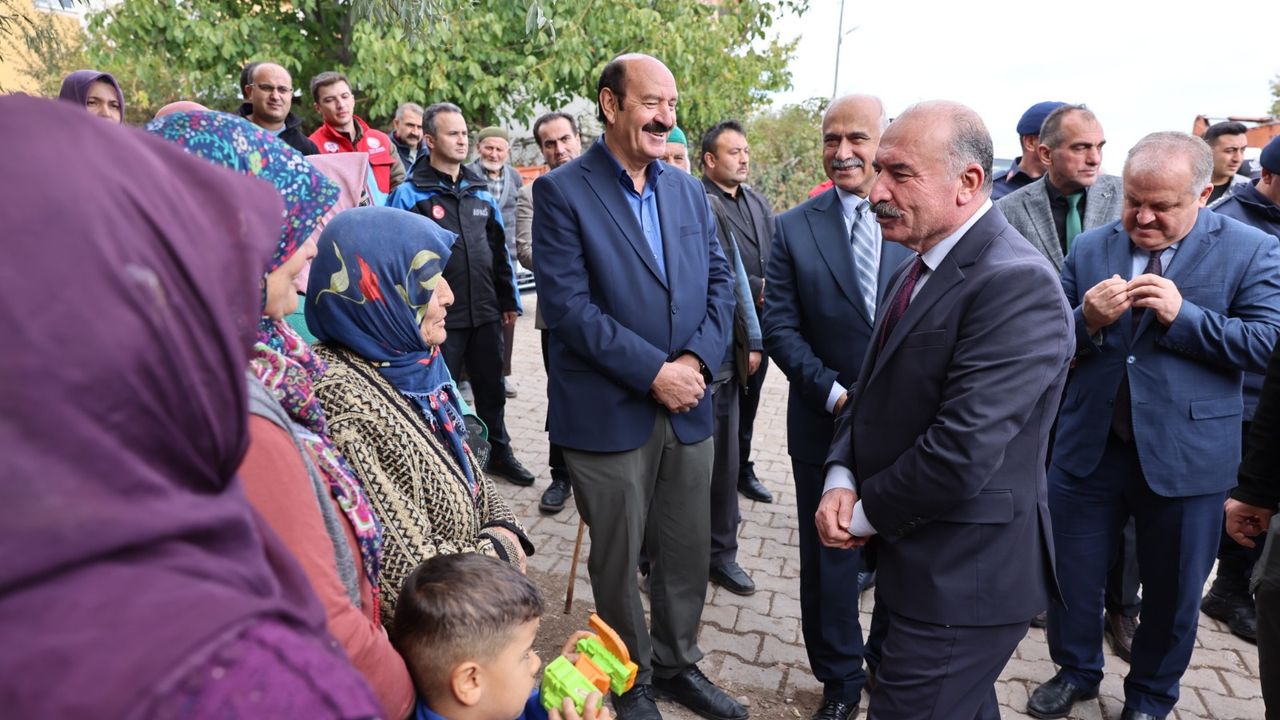 Vali Çalgan’dan evi  yanan ailelere ziyaret