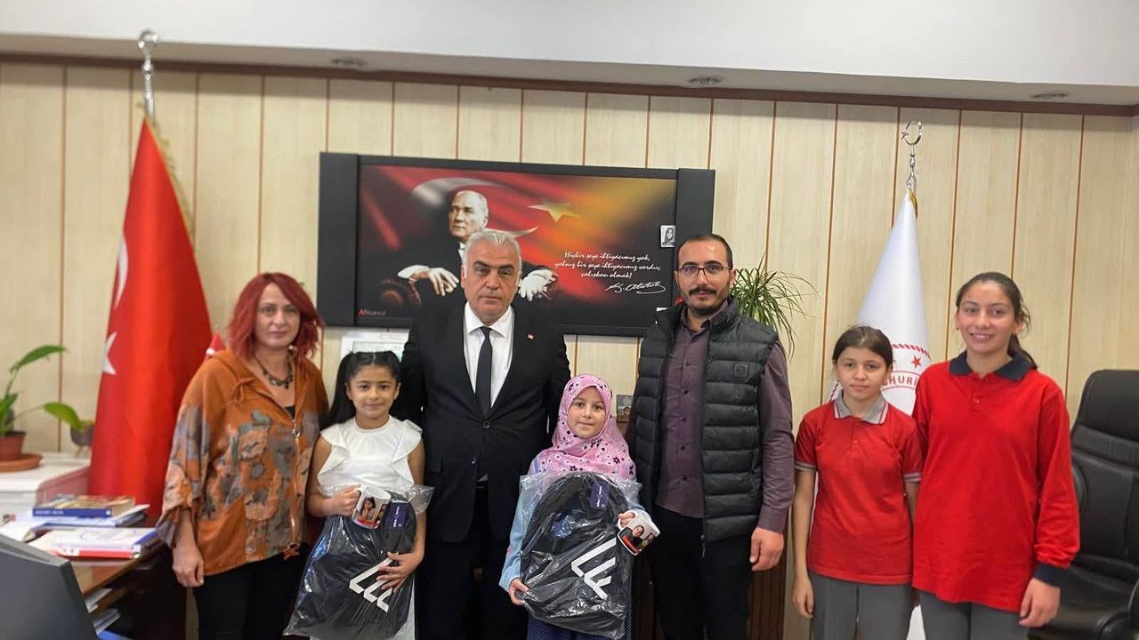 Kitap yazdılar, “çocuk  yazar” unvanı aldılar