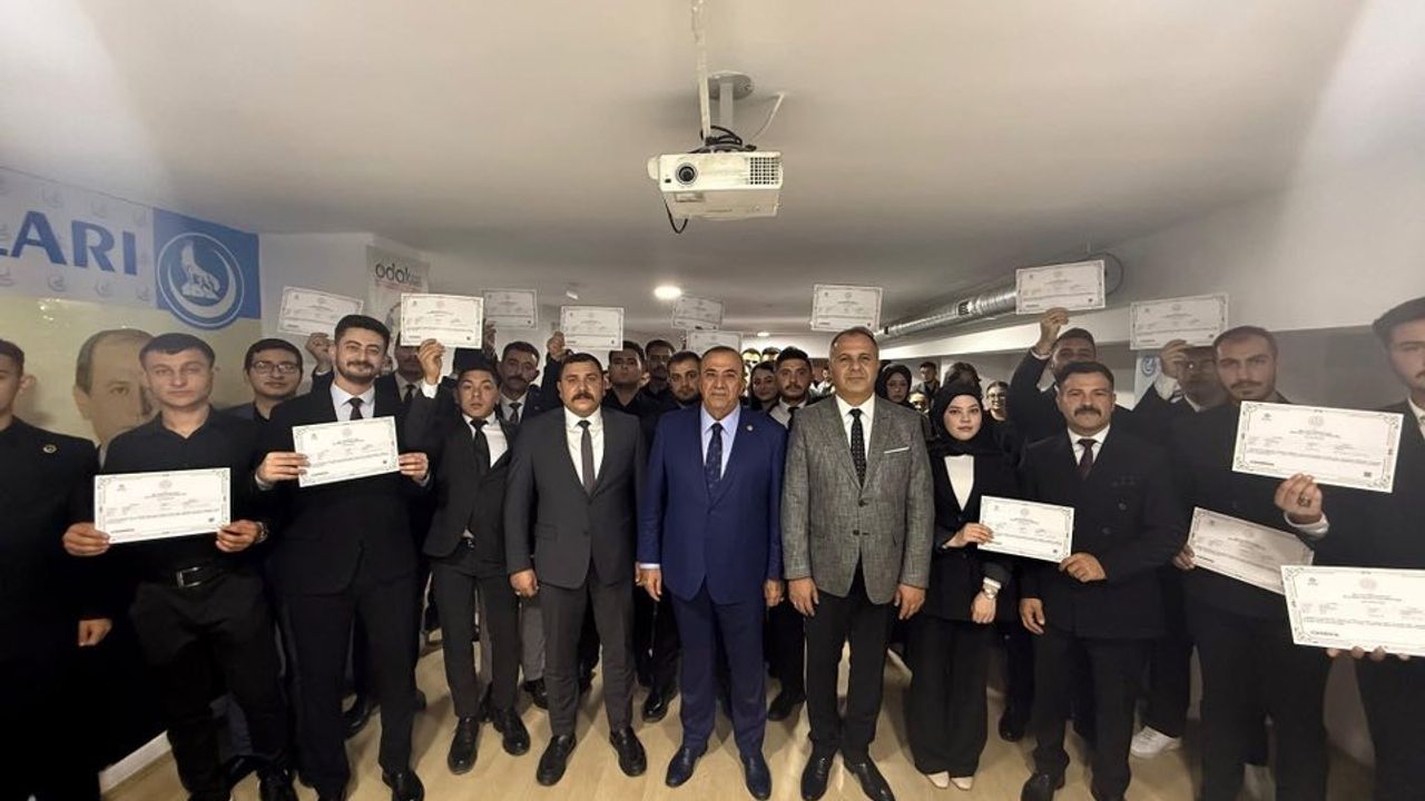 Ülkücü gençlere yangınla  mücadele kursu sertifikası
