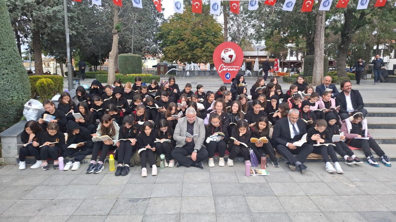 Çorum'da 150 öğrenci kitap okuma etkinliği gerçekleştirdi