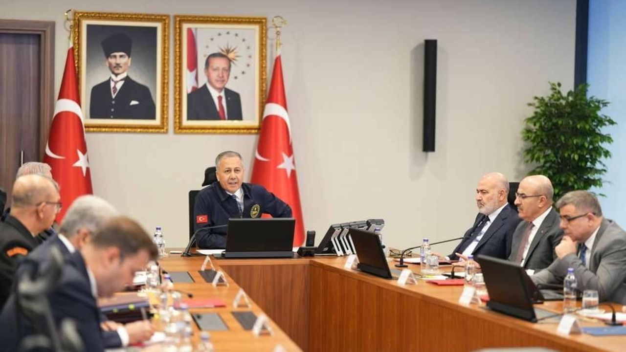 Bakan Yerlikaya ile  genel asayiş toplantısı