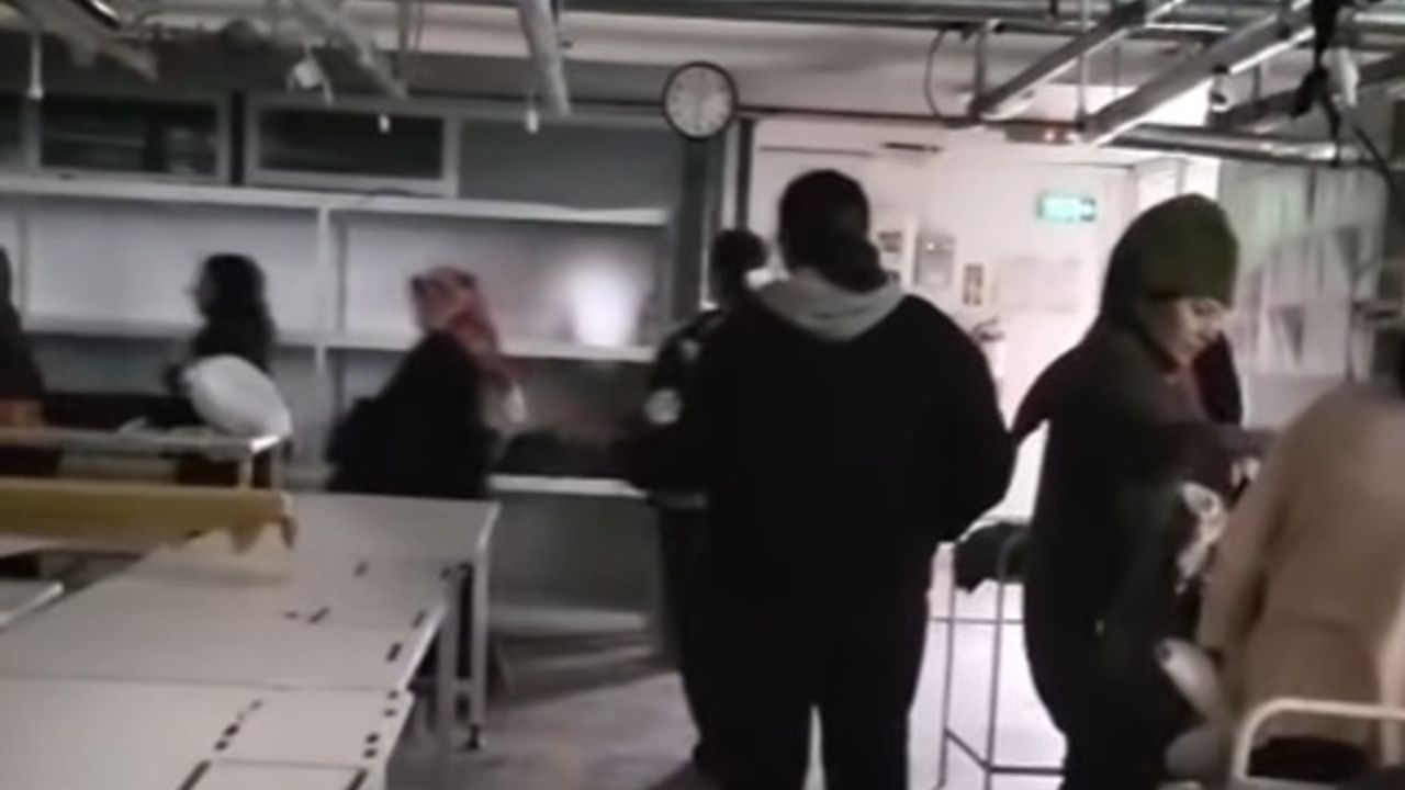 Çorum'da 2 aydır maaş alamayan tekstil işçileri iş bıraktı
