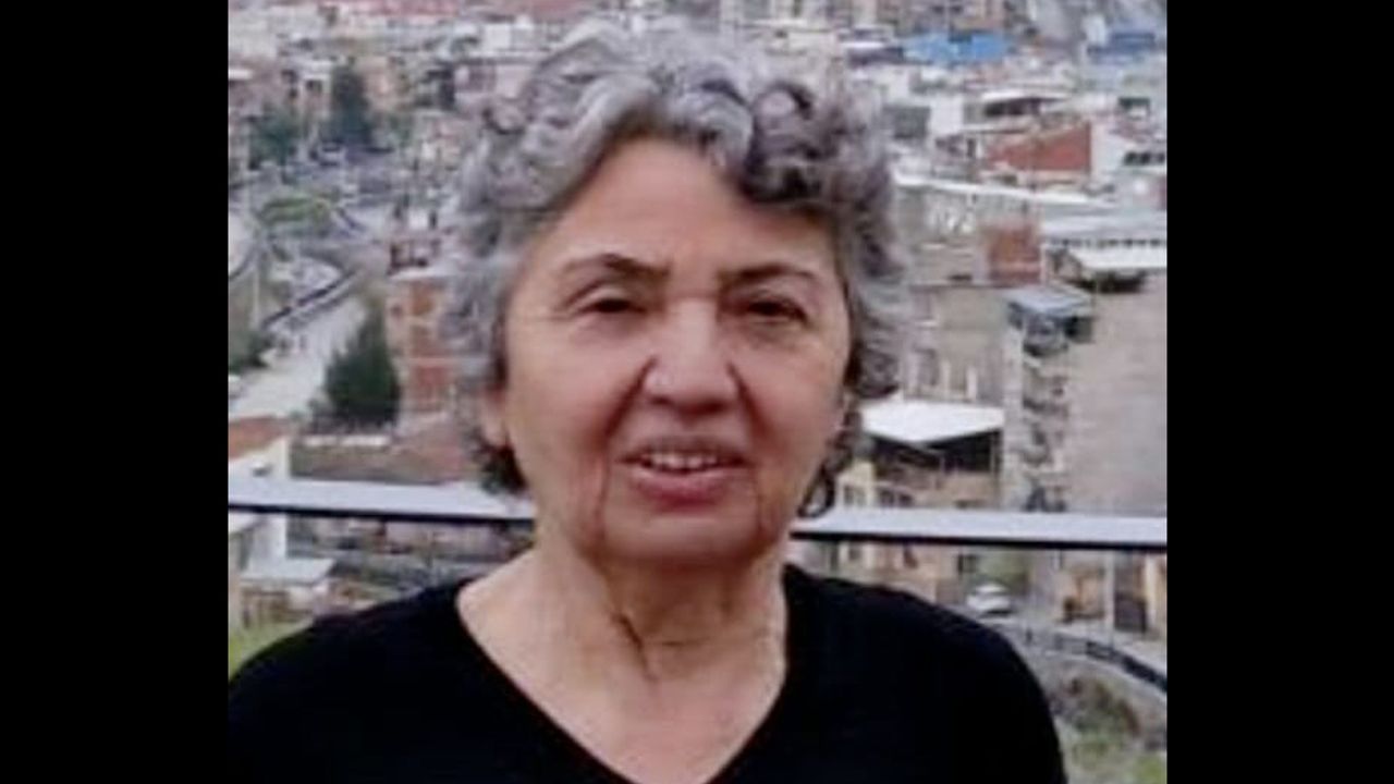 Nezaket Höngül vefat etti