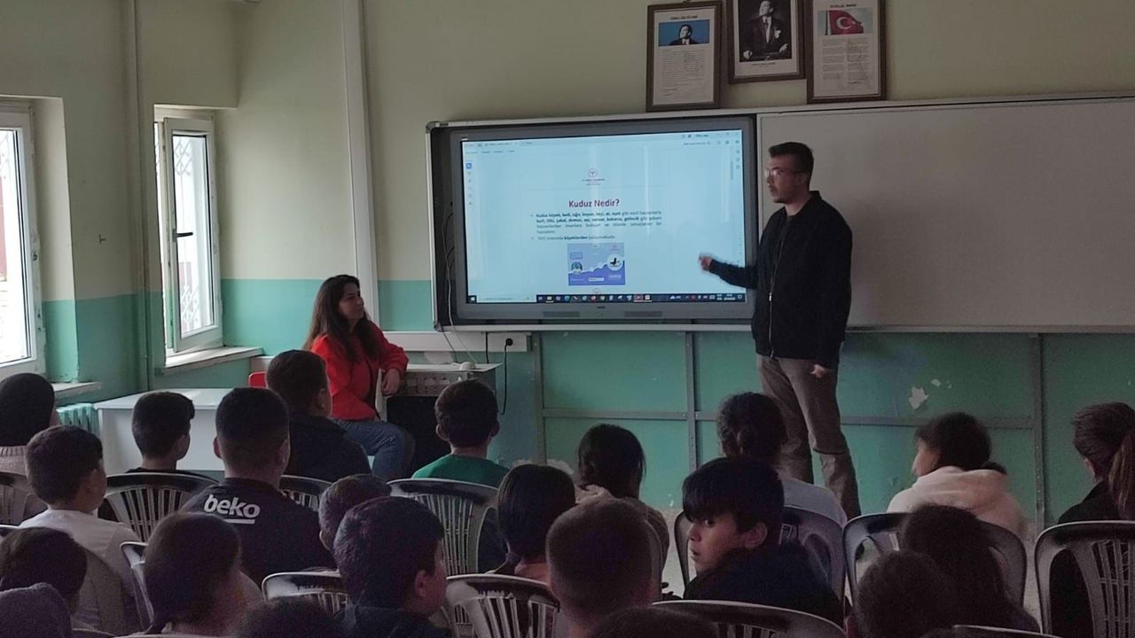 "Kuduz hastalığı yüzde 91 oranında köpeklerden bulaşmakta"