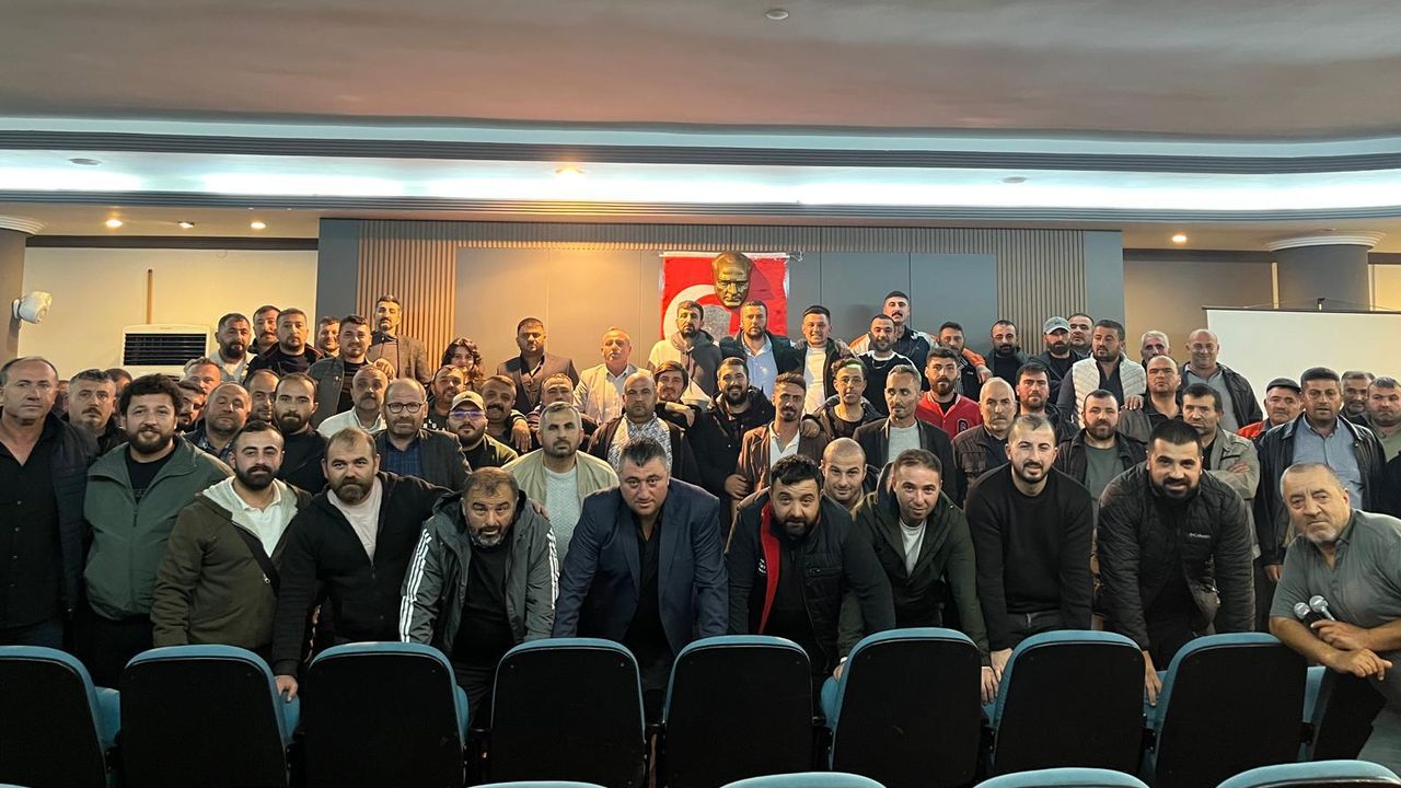 Pazarcı esnafı sorunlarını istişare etti
