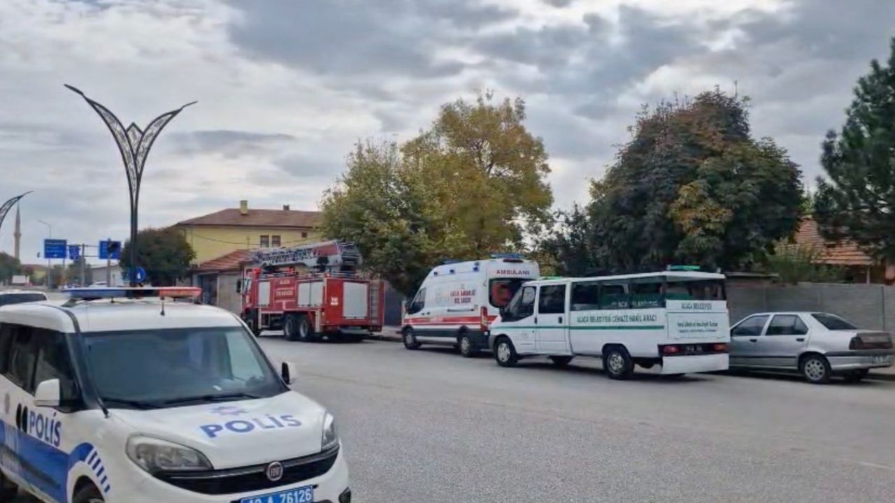 Yaşlı adam evinde  ölü bulundu