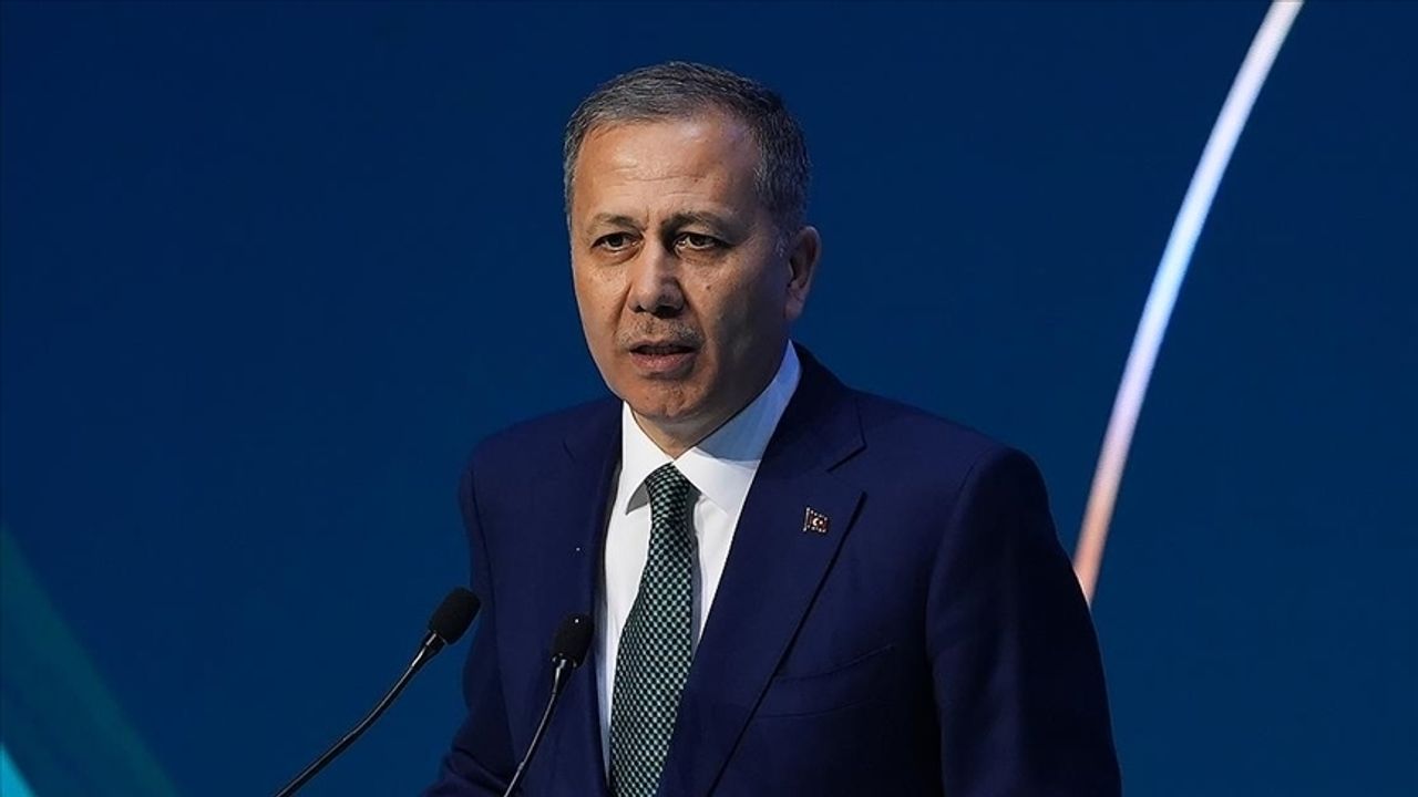 Bakan Yerlikaya’dan  sürücü belgesi uyarısı