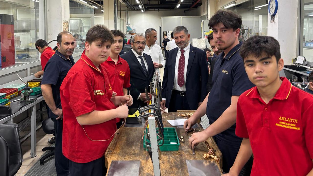 Türkiye'nin ilk "sektör içi"  okul programı