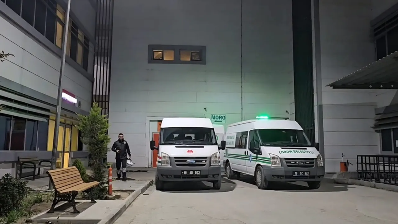 Çorum'da alkol ve uyuşturucu zehirlenmesi: Yaşam savaşını kaybetti!