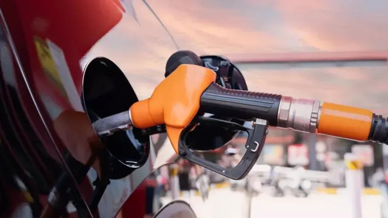 Türkiye'de 600 tane şubesi var! Petrol devi satışa çıkıyor