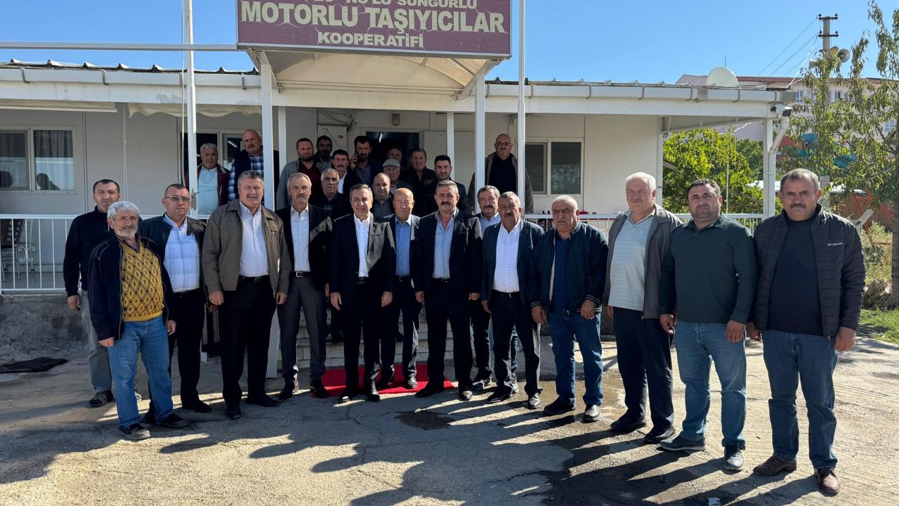 Muhsin Dere’den Taşıyıcılar Kooperatifi’ne kutlama ziyareti