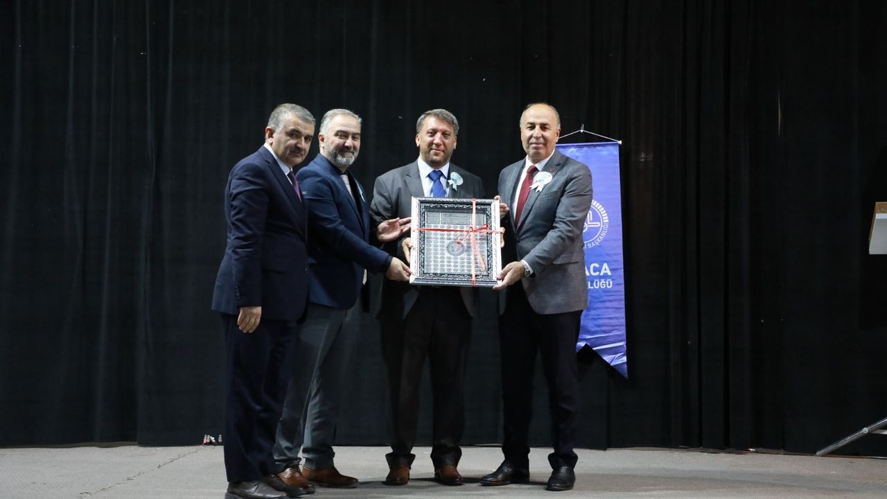 “Peygamberimiz ve Aile Ahlakı” konferansı