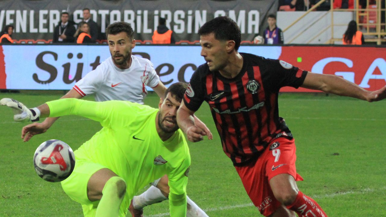 Aleksic yokları oynadı