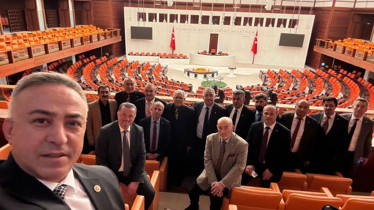 Milletvekili Tahtasız Çorum  heyetini TBMM’de ağırladı