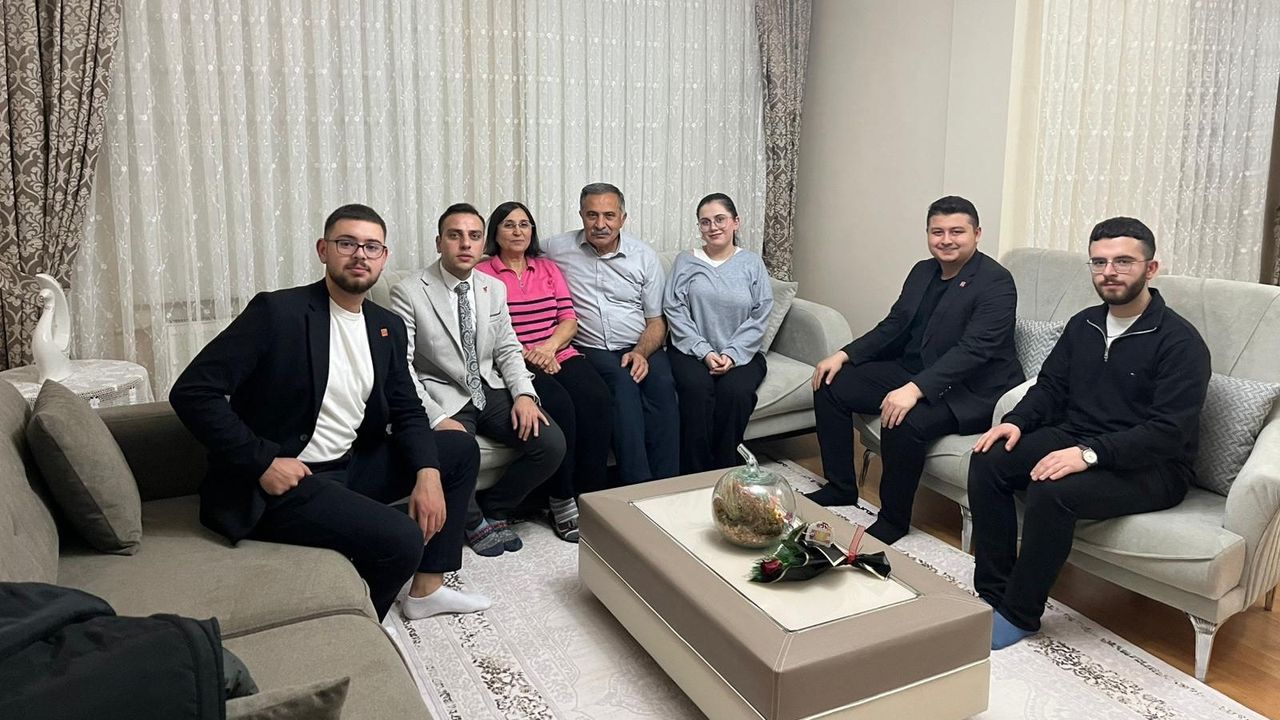 CHP gençlerinden  anlamlı ziyaretler