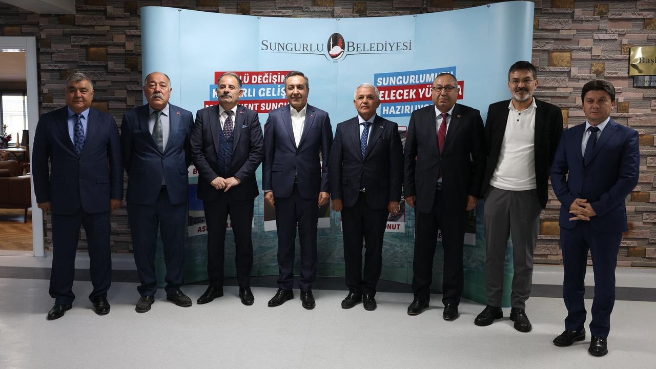 Veli Gündüz Şahin’den  Başkan Dere’ye ziyaret