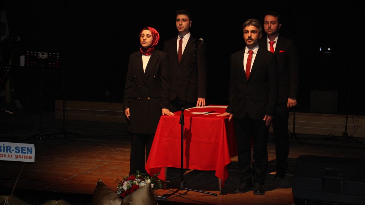 Genç öğretmenler yemin etti