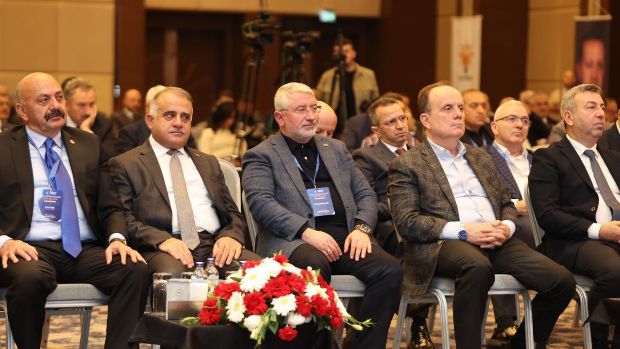 Alar ve Aşgın, Samsun’da AK Parti  Yerel Yönetimler Toplantısı’nda…