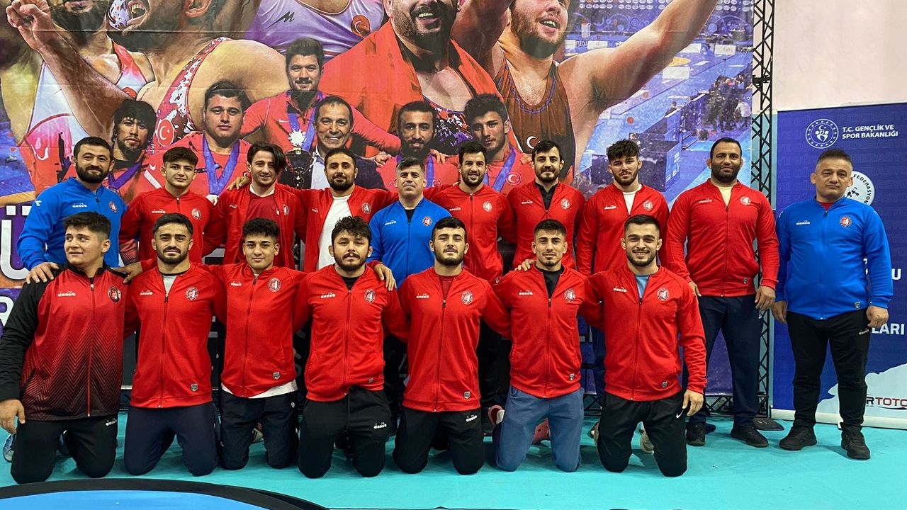 Güreşçiler, Ankara’da coştu