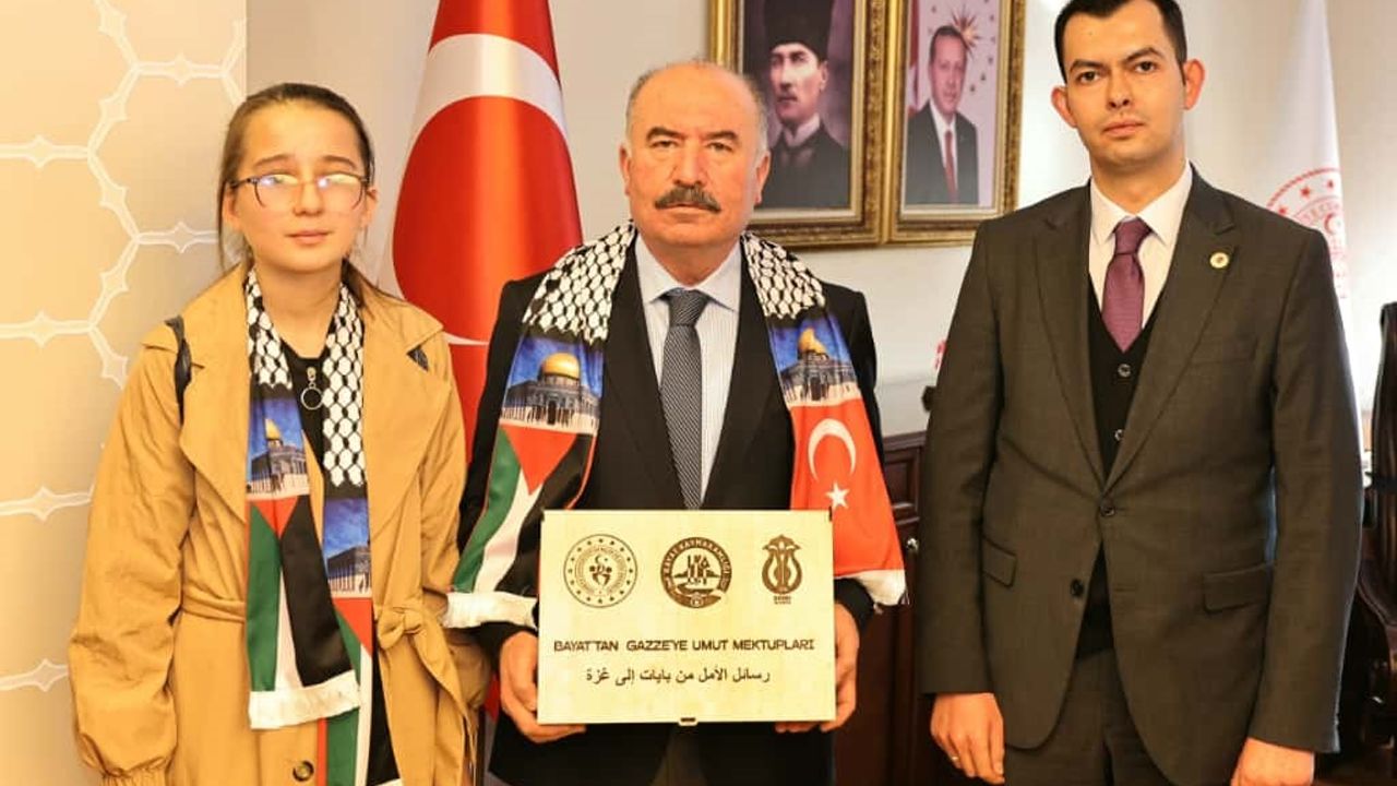 Çorumlu öğrenciler Gazze'deki  çocuklara “umut mektupları” yazdı