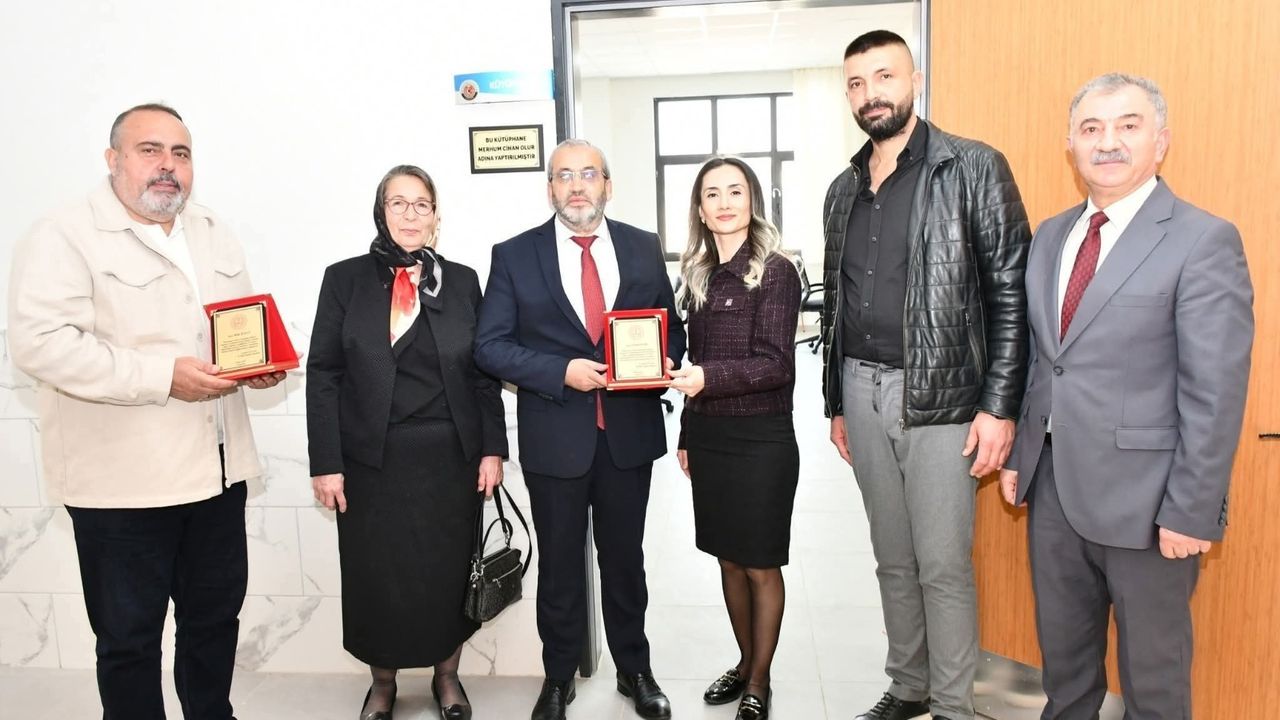 Kocatepe İlkokulu’na Cihan  Olur adına kütüphane kuruldu