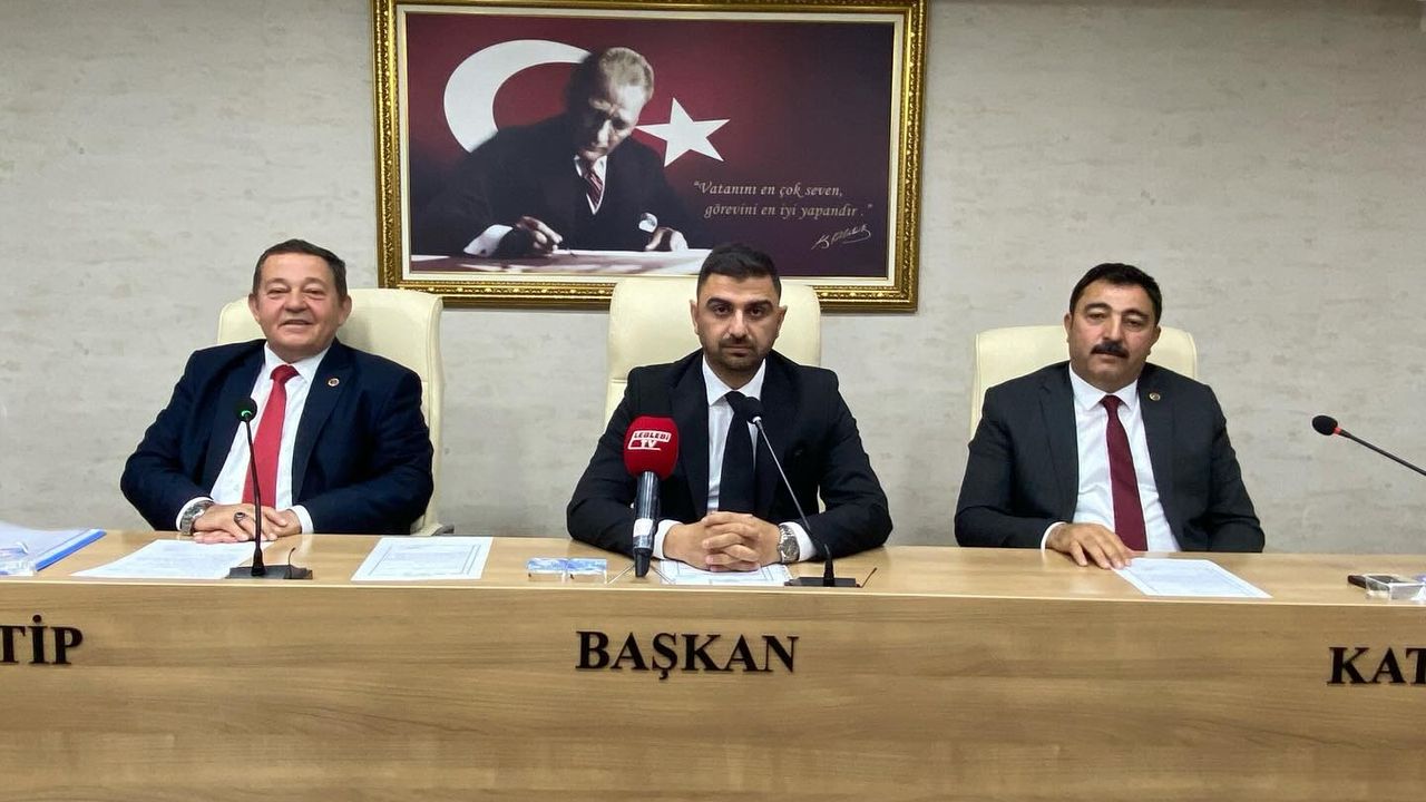 Özel İdare köyler için 6 çöp  arabası ve kamyonet alacak