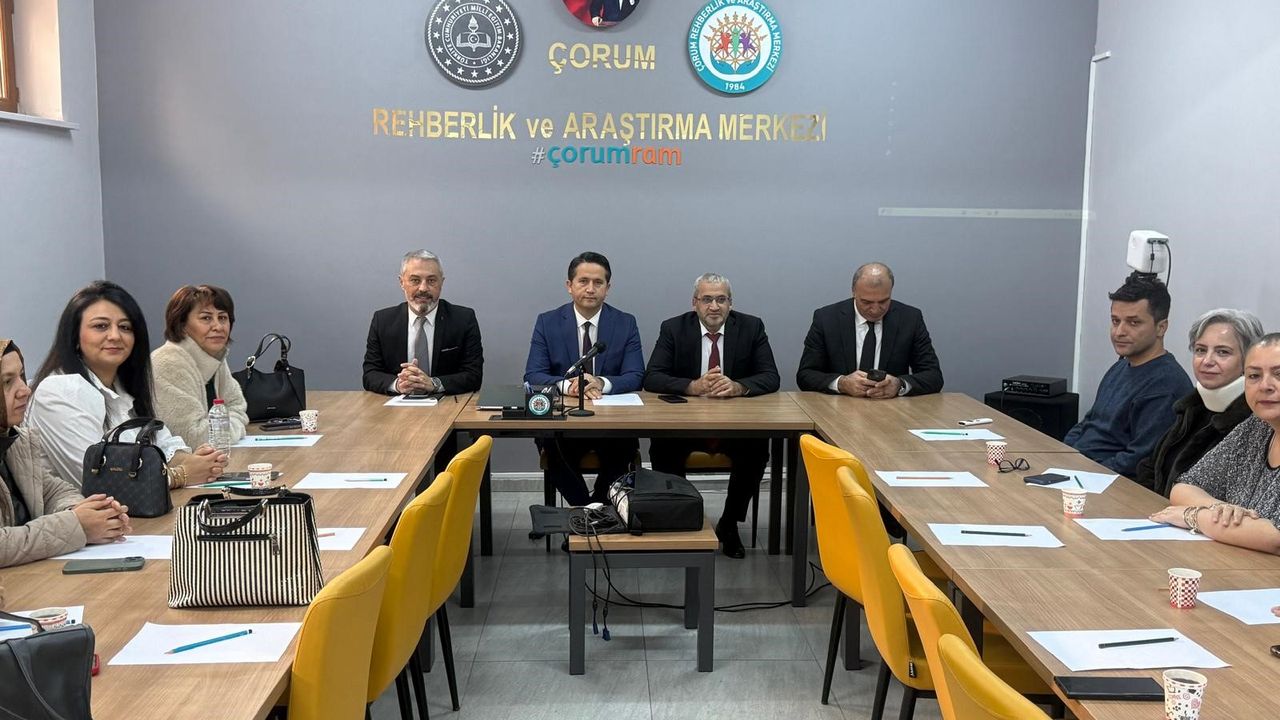 Anaokulu öğrencilerinin velileri teknoloji  ve zorbalığına karşı eğitim alacak