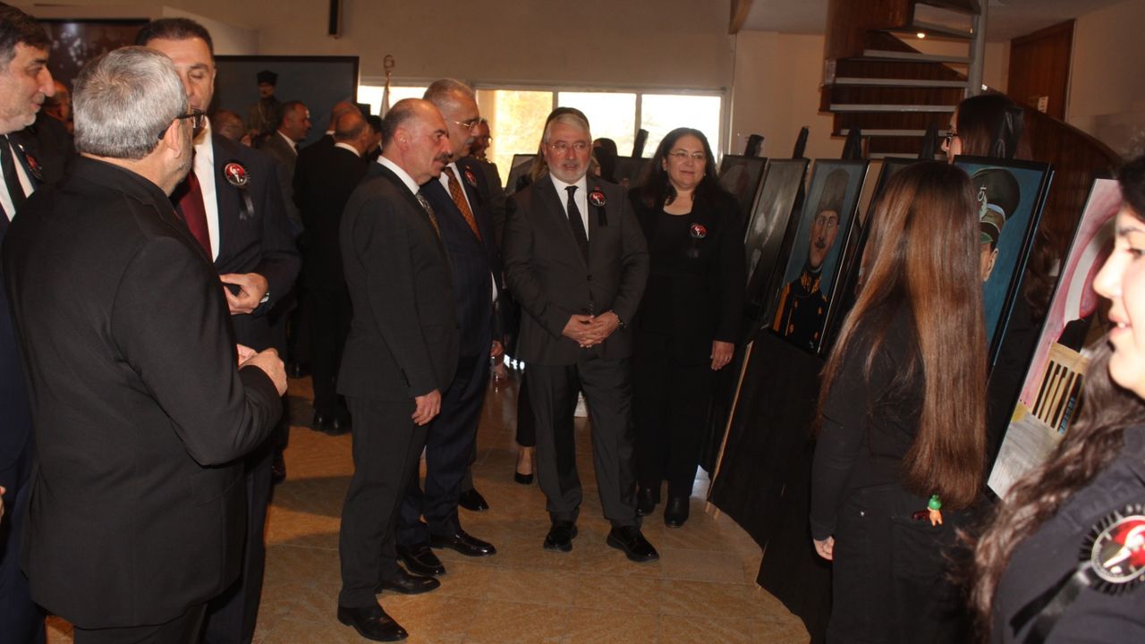 Atatürk sergisi gezildi