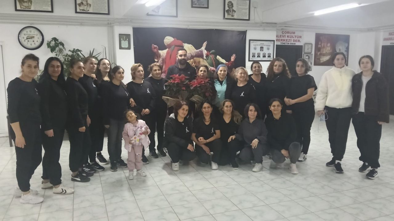 Semah kursunda  öğretmenlerinin  gününü kutladılar