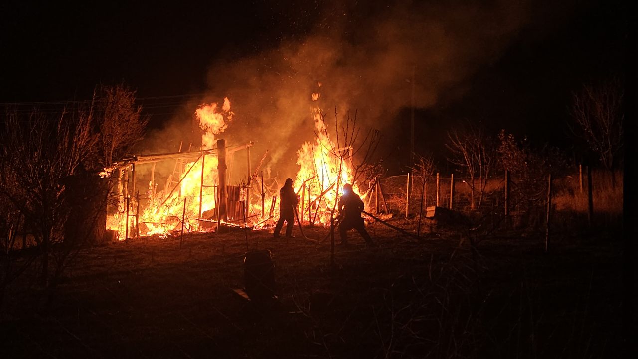 Çorum’da bağ evinde çıkan yangın söndürüldü