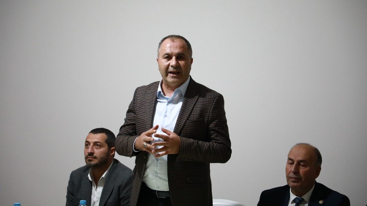 MHP’liler Alaca’da Zirve Sitesi sakinleriyle buluştu