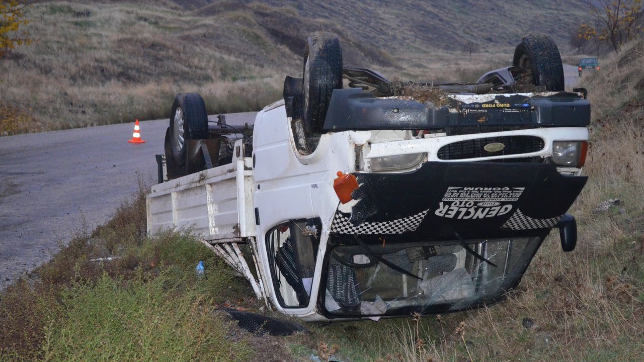 Otomobile çarpmamak için manevra yapınca devrildi