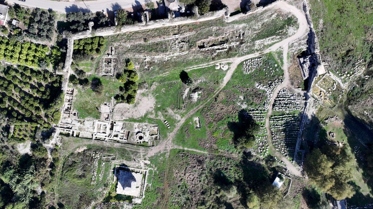 43 yıldır aranan Zeus Tapınağı ortaya çıktı