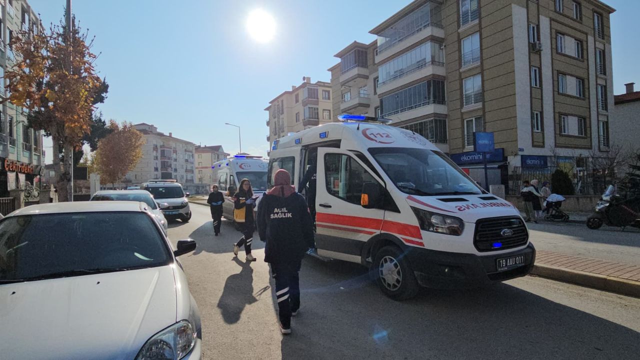 Çorum’da çıkan yangında 7’si çocuk 9 kişi hastaneye kaldırıldı