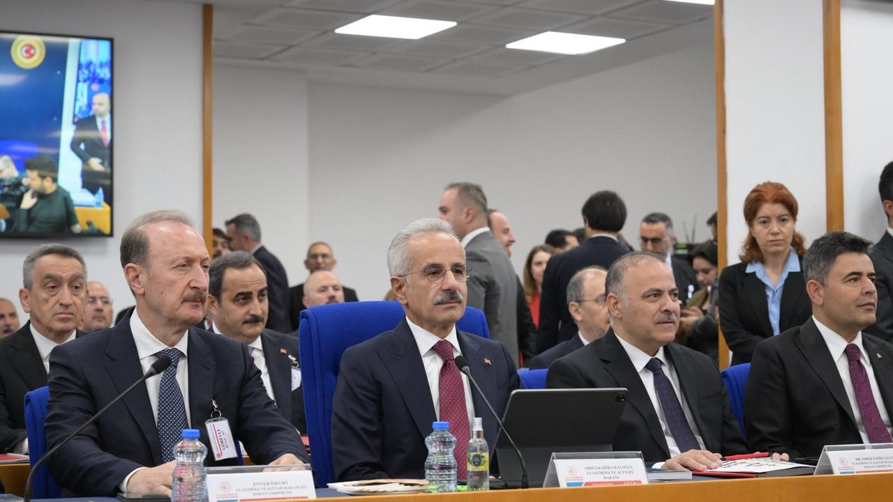 Bakan Uraloğlu: “Kırıkkale–Delice–Çorum  kesimini 2028 sonuna kadar tamamlayacağız”