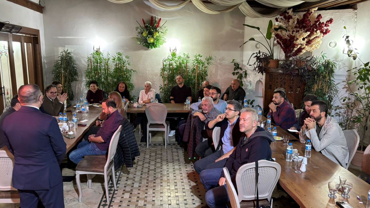 Özel Hastane’den, Dr. Ayfer Cerit  ile Dr. Burcu Alıç’a veda yemeği