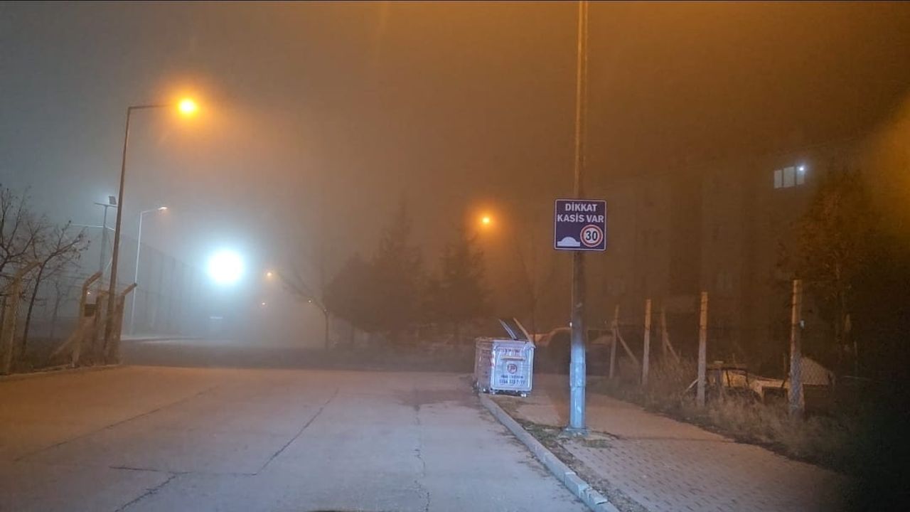 Çorum’da sis etkili oluyor