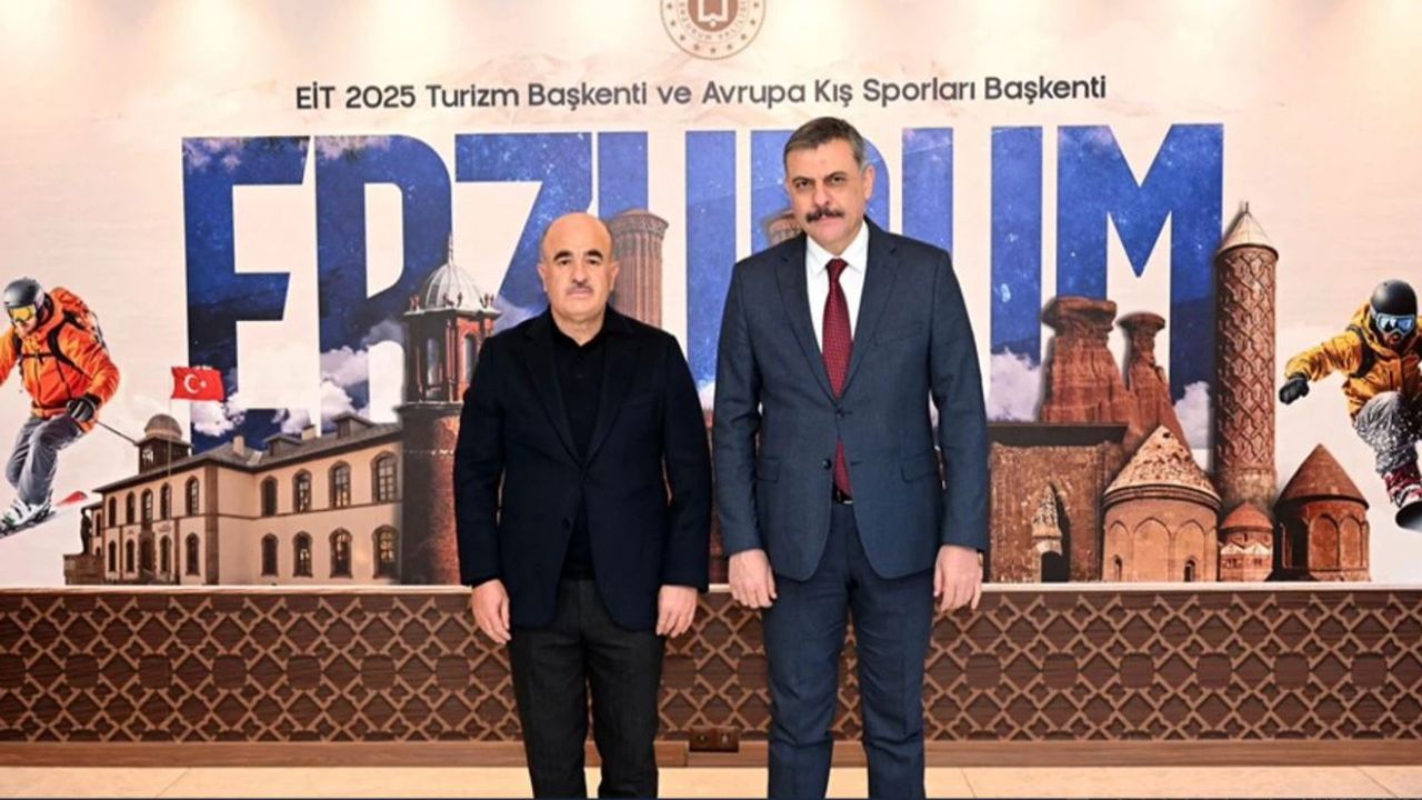 Çorum’un iki eski Valisi  Erzurum’da biraraya geldi