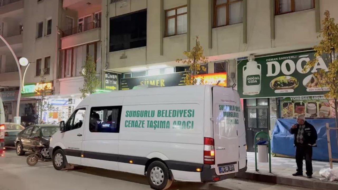 Haber alınamayan yaşlı kadın evinde ölü bulundu