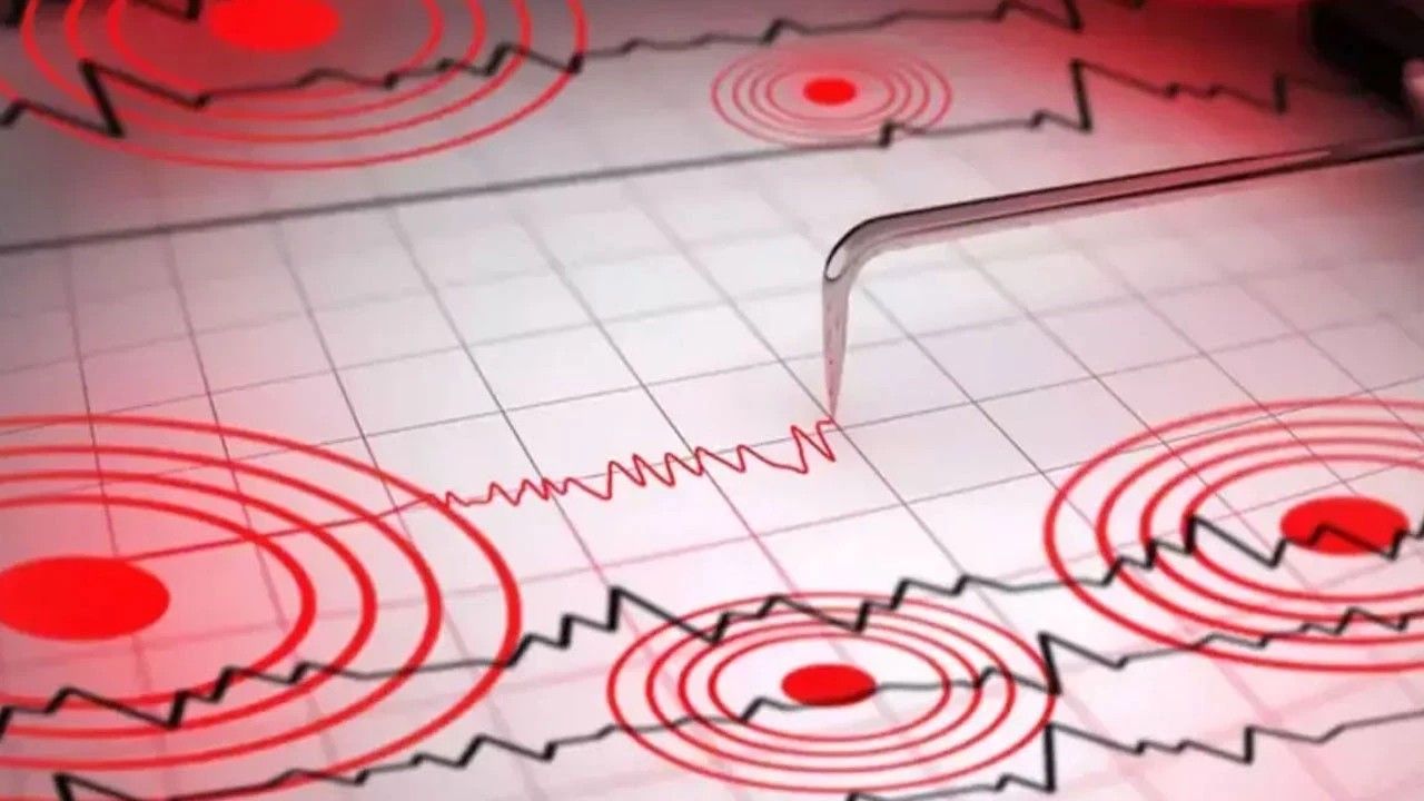 4.2 büyüklüğünde depremle sallandılar