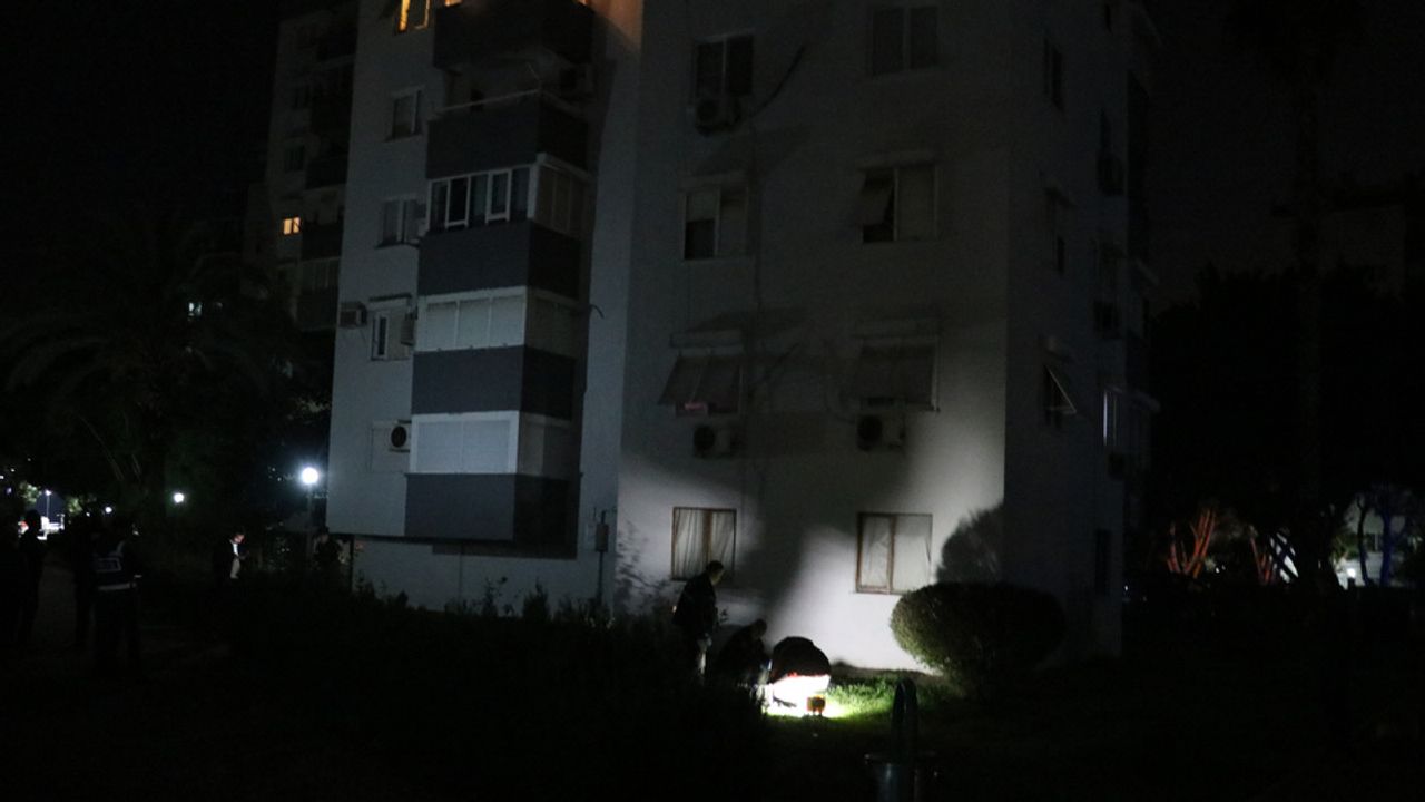 Eşi 8'inci kattan düştü, haberi polislerden öğrendi