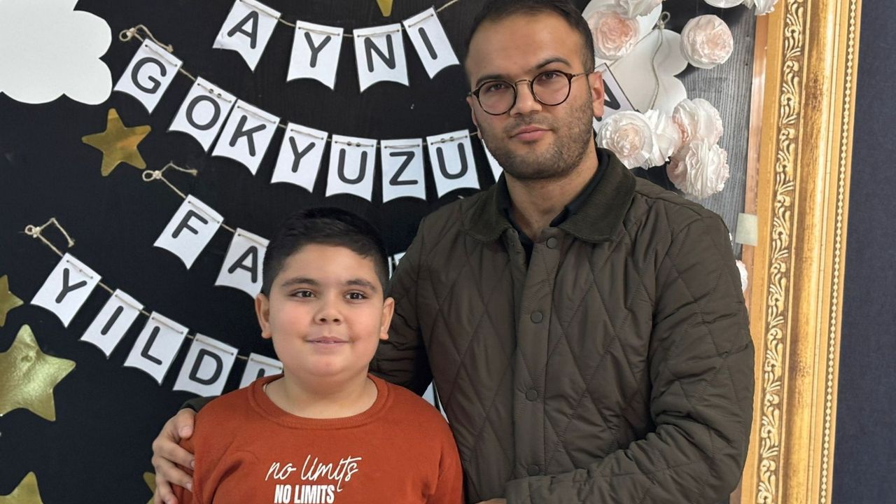 Çorum'da 8 yaşındaki otizmli  Mehmet Emin yabancı dil  becerisiyle dikkati çekiyor